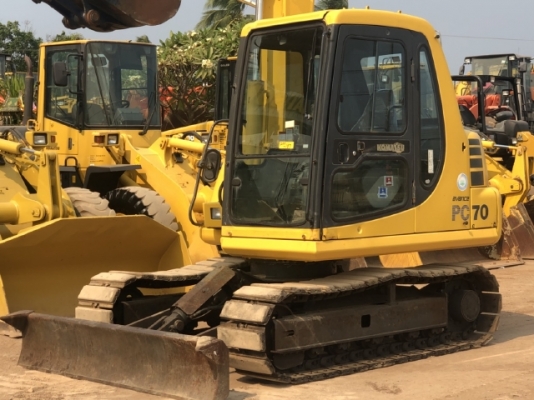 ขายรถขุด KOMATSU PC70-7 รถนอกนำเข้าเองจากญี่ปุ่น สภาพสวยพร้อมใช้ มีVDOการทำงานครับ