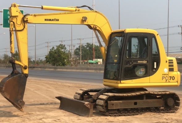 ขายรถขุด KOMATSU PC70-7 รถนอกนำเข้าเองจากญี่ปุ่น สภาพสวยพร้อมใช้ มีVDOการทำงานครับ