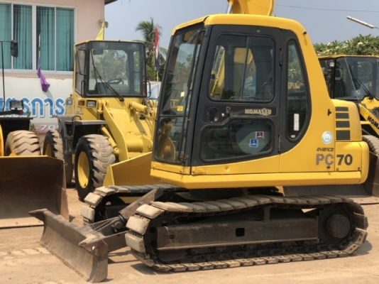 ขายรถขุด KOMATSU PC70-7 รถนอกนำเข้าเองจากญี่ปุ่น สภาพสวยพร้อมใช้ มีVDOการทำงานครับ