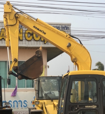 ขายรถขุด KOMATSU PC70-7 รถนอกนำเข้าเองจากญี่ปุ่น สภาพสวยพร้อมใช้ มีVDOการทำงานครับ