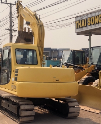 ขายรถขุด KOMATSU PC70-7 รถนอกนำเข้าเองจากญี่ปุ่น สภาพสวยพร้อมใช้ มีVDOการทำงานครับ