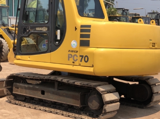 ขายรถขุด KOMATSU PC70-7 รถนอกนำเข้าเองจากญี่ปุ่น สภาพสวยพร้อมใช้ มีVDOการทำงานครับ
