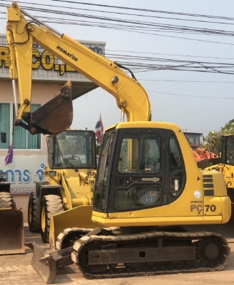 ขายรถขุด KOMATSU PC70-7 รถนอกนำเข้าเองจากญี่ปุ่น สภาพสวยพร้อมใช้ มีVDOการทำงานครับ