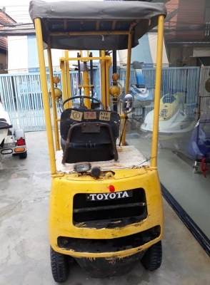 Toyota โฟลคลิฟ 700 กิโล เครื่องเบนซิล ล้อยาง