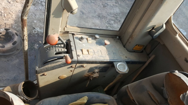 ขายตามสภาพ รถเกรด JOHN DEERE 772 BH ขับเคลื่อน 6WD เครื่องพังยังไม่ได้ซ่อม เอกสารใบซื้อขาย ราคาต่อรองได้ครับ ขายตามสภาพ รถเกรด JOHN DEERE 772 BH ขับเคลื่อน 6WD เครื่องพังยังไม่ได้ซ่อม เอกสารใบซื้อขาย ราคาต่อรองได้ครับ