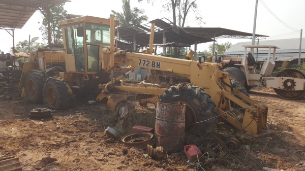 ขายตามสภาพ รถเกรด JOHN DEERE 772 BH ขับเคลื่อน 6WD เครื่องพังยังไม่ได้ซ่อม เอกสารใบซื้อขาย ราคาต่อรองได้ครับ ขายตามสภาพ รถเกรด JOHN DEERE 772 BH ขับเคลื่อน 6WD เครื่องพังยังไม่ได้ซ่อม เอกสารใบซื้อขาย ราคาต่อรองได้ครับ