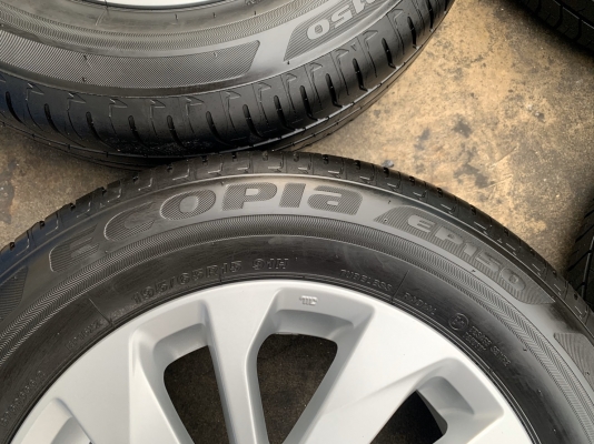 ล้อแม็กป้ายแดง Nissan Almera ขอบ 15 รุ่นใหม่ล่าสุด พร้อมยางใหม่ป้าแดง 195-65-15 Bridgestone ปลายปี 19 ใหม่ยกห้าง