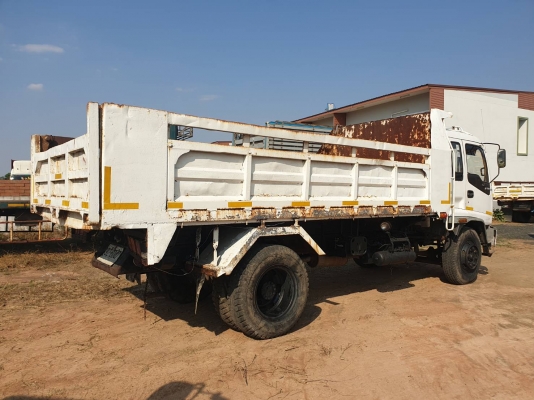6ล้อดั้ม ISUZU DECA 195 ปี.39 กระบะยาว 5.10 ม.ช่วงล้อ 4.10 ม. สนใจโทรครับ.0813531946 ต่อ.บางนา รับชม