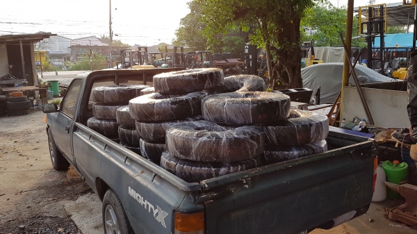 ขายยางลม รถยกโฟล์คลิฟท์ ขนาด 600-15 ,28&times;9-15 , 700-12 ,650-10,600-9 ติดต่อ 0844596195 เหมี๋ยวค่ะ