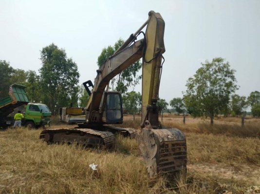 ขาย kobelco  รุ่น sk200  รถพร้อมใช้งาน เอกสารซื้อขาย  สนใจโทร 0642215624