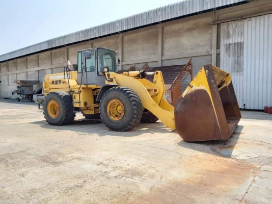 ขายรถตัก TCM รุ่น L40-3 (ขนาดตัวเทียบเท่า 870 ) รถสวย กำลังดี เครื่องดี เกียร์ใช้ได้ทุกเกียร์ สีเดิมๆจากนอก เอกสารซื้อขาย สนใจคุยราคากันได้ที่ 081-3531946 ต่อ.บางนา