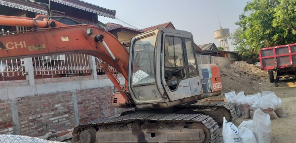 แบคโฮ HITACHI PC120 แบคโฮ HITACHI PC120