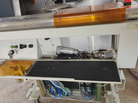 เครื่องตัดฉลุเครื่องตัดลูกเต๋า Automatic Dicing Sawราคาเครื่องละุุุุุุุุ60,000บาท