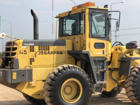 ขายรถตักล้อยาง KOMATSU WA300-3E นำเข้าเองจากญี่ปุ่น สภาพสวยพร้อมใช้งาน มีVDOการทำงานครับ