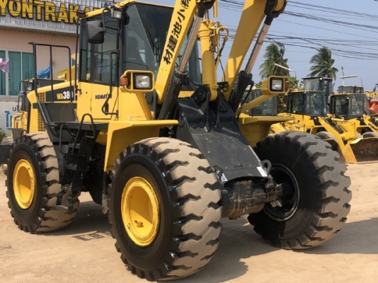 ขายรถตักล้อยาง KOMATSU WA380-6 ปี 2013 นำเข้าเองจากญี่ปุ่น สภาพสวยพร้อมใช้งาน มีVDOการทำงานครับ