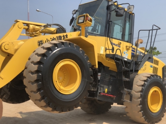 ขายรถตักล้อยาง KOMATSU WA380-6 ปี 2013 นำเข้าเองจากญี่ปุ่น สภาพสวยพร้อมใช้งาน มีVDOการทำงานครับ