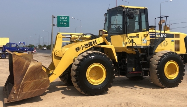 ขายรถตักล้อยาง KOMATSU WA380-6 ปี 2013 นำเข้าเองจากญี่ปุ่น สภาพสวยพร้อมใช้งาน มีVDOการทำงานครับ