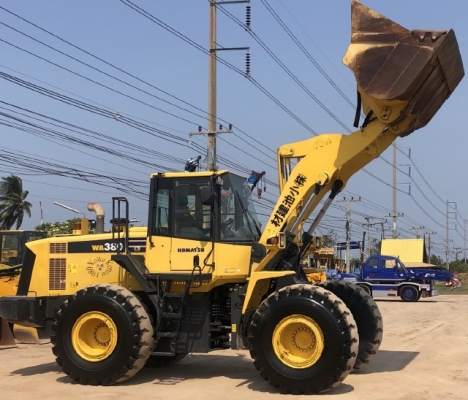 ขายรถตักล้อยาง KOMATSU WA380-6 ปี 2013 นำเข้าเองจากญี่ปุ่น สภาพสวยพร้อมใช้งาน มีVDOการทำงานครับ