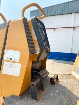 Caterpillar D3G ปี2007 นำเข้าจากญี่ปุ่น