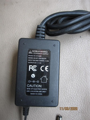 Ac/Dc Adapter 12 V สภาพใช้งานได้ปกติ จำนวน 3 ตัว (มัดรวม)