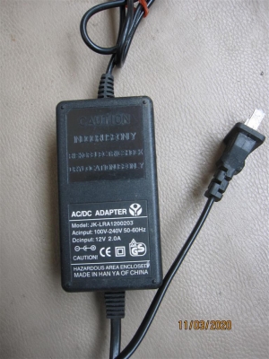 Ac/Dc Adapter 12 V สภาพใช้งานได้ปกติ จำนวน 3 ตัว (มัดรวม)