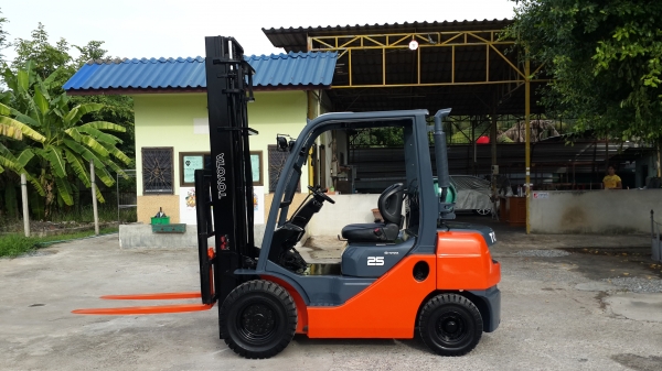 ขายรถยกโฟล์คลิฟท์ toyota ขนาด 2.5ตันเสา 2 ท่อน สูง 4 เมตร สภาพดีค่ะ 0844591695 เหมี๋ยวค่ะ ขายรถยกโฟล์คลิฟท์ toyota ขนาด 2.5ตันเสา 2 ท่อน สูง 4 เมตร สภาพดีค่ะ 0844591695 เหมี๋ยวค่ะ