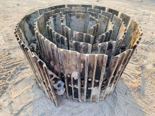 ขาย ใบแทรค CAT320,SK200 ใบล่ะ 850 บาท มีทั้งหมด 92 ใบ