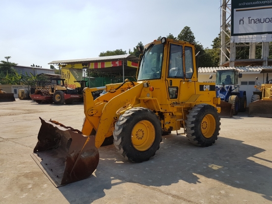 ขายรถตักล้อยาง ยี่ห้อ CATERPILLAR 910E บุ๋งกี๋1.3 คิว นำเข้าจากอเมริกาแท้ ไม่เคยใช้งานในไทย ขายรถตักล้อยาง ยี่ห้อ CATERPILLAR 910E บุ๋งกี๋1.3 คิว นำเข้าจากอเมริกาแท้ ไม่เคยใช้งานในไทย