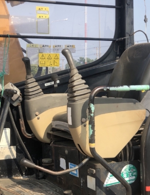ขายรถขุด CAT 305SR (5,XXX ชั่วโมง) มีลายหัวกระแทก นำเข้าจากญี่ปุ่น สภาพสวยพร้อมใช้งาน มีVDOการทำงานค