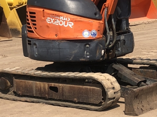 ขายรถขุด HITACHI EX20UR-3 คอลโทรลน้ำมัน ปั๊มนิ้ว นำเข้าจากญี่ปุ่น สภาพสวยพร้อมใช้งาน มีVDOการทำงานคร