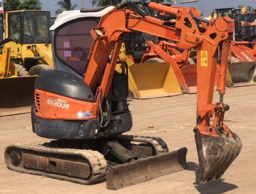 ขายรถขุด HITACHI EX20UR-3 คอลโทรลน้ำมัน ปั๊มนิ้ว นำเข้าจากญี่ปุ่น สภาพสวยพร้อมใช้งาน มีVDOการทำงานคร