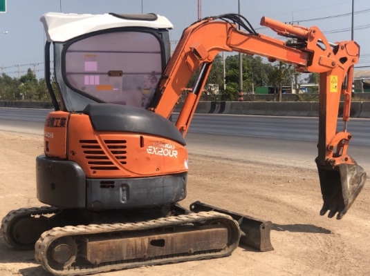 ขายรถขุด HITACHI EX20UR-3 คอลโทรลน้ำมัน ปั๊มนิ้ว นำเข้าจากญี่ปุ่น สภาพสวยพร้อมใช้งาน มีVDOการทำงานคร