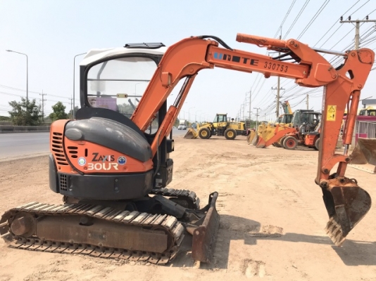 ขายรถขุด HITACHI ZX30UR (1,XXX ชั่วโมง) นำเข้าจากญี่ปุ่น สภาพสวยพร้อมใช้งาน มีVDOการทำงานครับ ขายรถขุด HITACHI ZX30UR (1,XXX ชั่วโมง) นำเข้าจากญี่ปุ่น สภาพสวยพร้อมใช้งาน มีVDOการทำงานครับ
