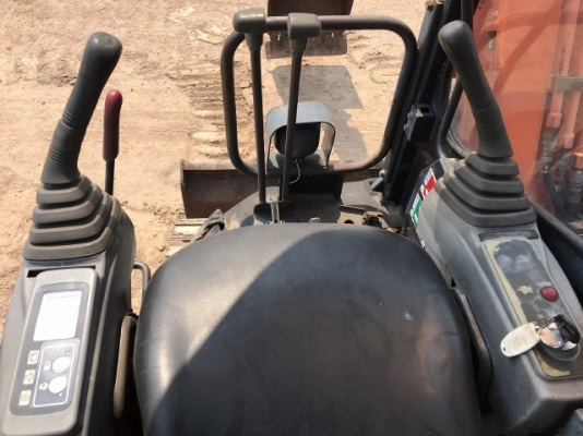 ขายรถขุด HITACHI ZX30UR (1,XXX ชั่วโมง) นำเข้าจากญี่ปุ่น สภาพสวยพร้อมใช้งาน มีVDOการทำงานครับ