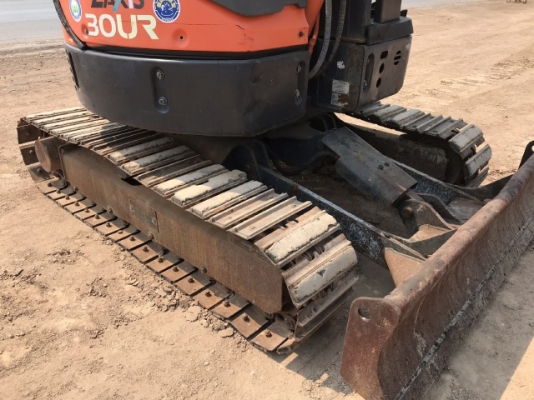 ขายรถขุด HITACHI ZX30UR (1,XXX ชั่วโมง) นำเข้าจากญี่ปุ่น สภาพสวยพร้อมใช้งาน มีVDOการทำงานครับ