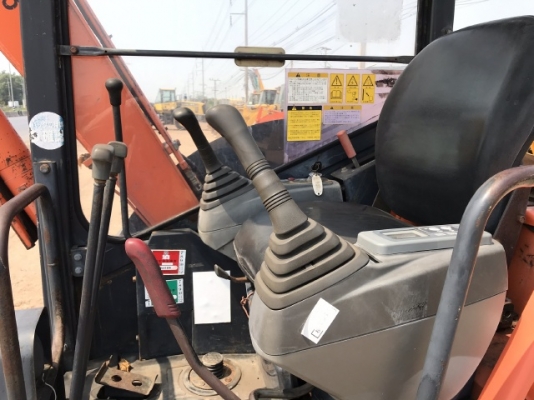 ขายรถขุด HITACHI ZX30UR (1,XXX ชั่วโมง) นำเข้าจากญี่ปุ่น สภาพสวยพร้อมใช้งาน มีVDOการทำงานครับ