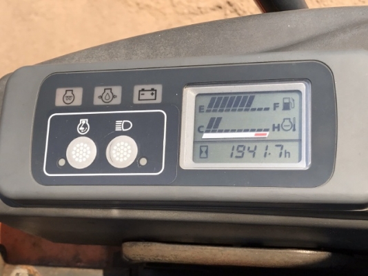 ขายรถขุด HITACHI ZX30UR (1,XXX ชั่วโมง) นำเข้าจากญี่ปุ่น สภาพสวยพร้อมใช้งาน มีVDOการทำงานครับ