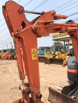 ขายรถขุด HITACHI ZX30UR (1,XXX ชั่วโมง) นำเข้าจากญี่ปุ่น สภาพสวยพร้อมใช้งาน มีVDOการทำงานครับ
