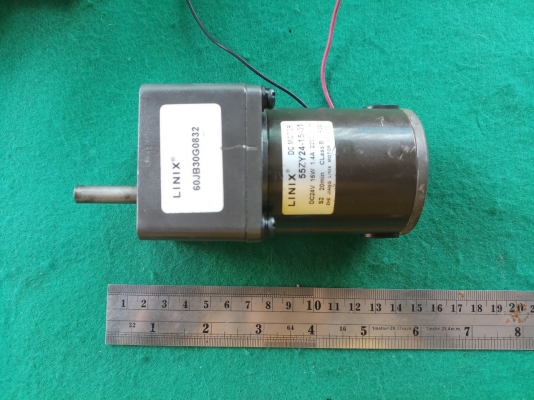 มอเตอร์เกียร์ดีซี 24V รอบ 73 rpm สภาพดี ใช้งานได้ดีปกติ มอเตอร์เกียร์ดีซี 24V รอบ 73 rpm สภาพดี ใช้งานได้ดีปกติ