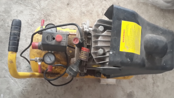 ขาย ปั๊มลม DELTA 2.5 HP ขายตามสภาพ