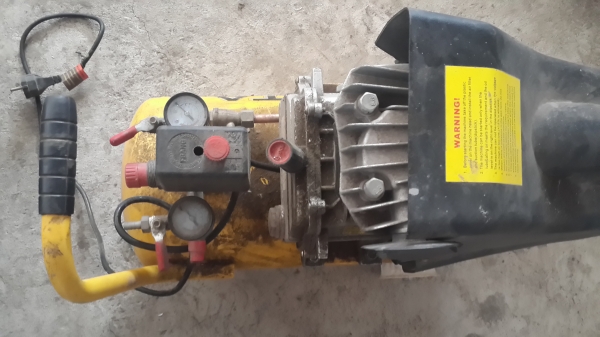ขาย ปั๊มลม DELTA 2.5 HP ขายตามสภาพ ขาย ปั๊มลม DELTA 2.5 HP ขายตามสภาพ