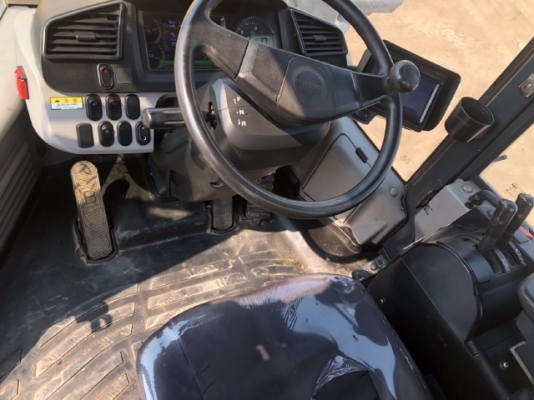 ขายรถตักล้อยาง KOMATSU WA320-7 ปี 2016 นำเข้าเองจากญี่ปุ่น สภาพสวยพร้อมใช้งาน มีVDOการทำงานครับ