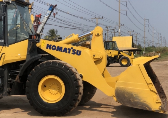 ขายรถตักล้อยาง KOMATSU WA320-7 ปี 2016 นำเข้าเองจากญี่ปุ่น สภาพสวยพร้อมใช้งาน มีVDOการทำงานครับ
