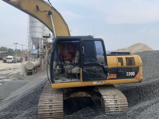 1,200,000฿เล่มพร้อมโอน CAT 320D 1,200,000฿เล่มพร้อมโอน CAT 320D