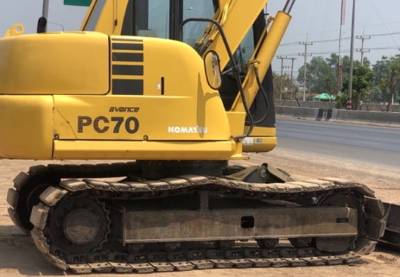 ขายรถขุด KOMATSU PC70-7 รถนอกนำเข้าเองจากญี่ปุ่น สภาพสวยพร้อมใช้ มีVDOการทำงานครับ