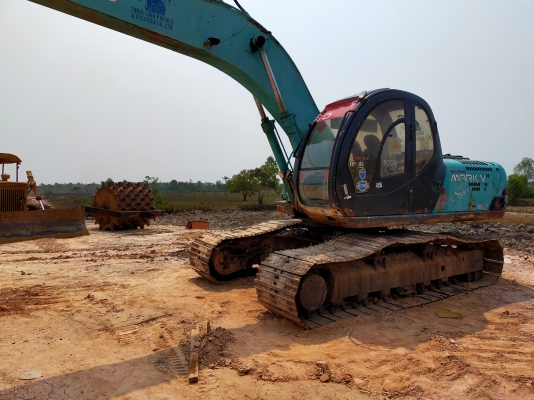 ขายรถแบคโฮ  KOBELCO SK200-5 ธรรมดา