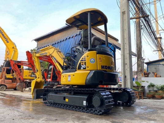 ขายดาวน์!! Komatsu PC30MR-3 ไมล์ 6,000 สวยๆค่ะ