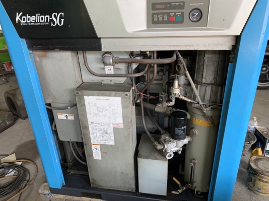 ปั้มลม kobelco Japan 30 hp มีแอร์ดรายเยอร์ในตัว สวยพร้อมใช้