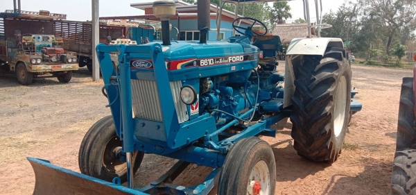 ขายรถไถFORD 6600 เสื้อลายใบมีหน้า ผานหลัง สภาพพร้อมงาน เอกสารครบ
