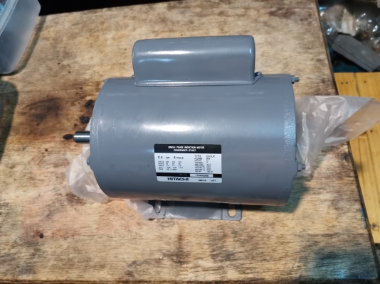 ขาย!! มอเตอร์.ฮิตาชิ.ขนาด1/2แรง220v.พร้อมใช้งาน ขาย!! มอเตอร์.ฮิตาชิ.ขนาด1/2แรง220v.พร้อมใช้งาน